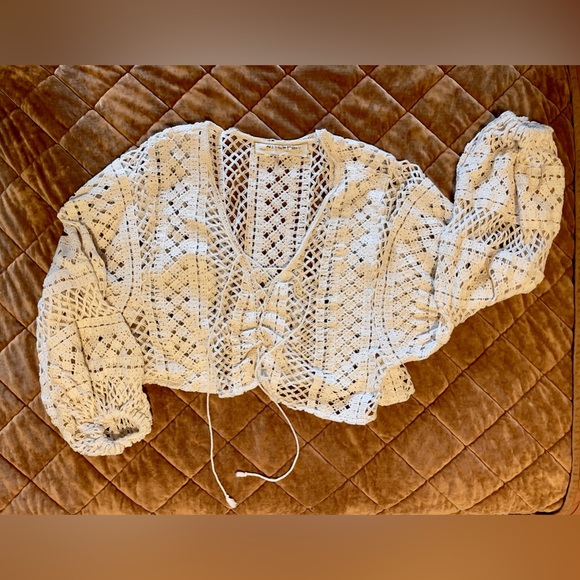 Free People / Jen’s Pirate Booty Crochet Madrigal Cropped Blouse - Picture 6 of 7